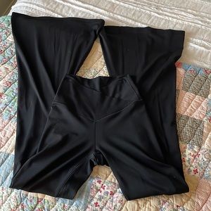 Arie crossover flare leggings